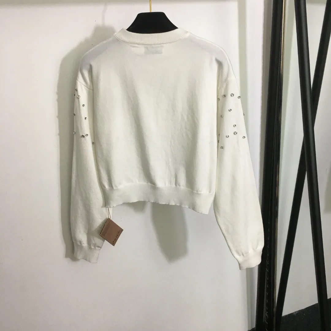 2023 New Heavy Industry Nail Diamond Decoration Color Counter Stripe Round Neck Long Sleeve Pullover Women's Top 
2023 New Heavy Industry Nail Diamond Decoration Color Counter Stripe Round Neck Long Sleeve Pullover Women's Top