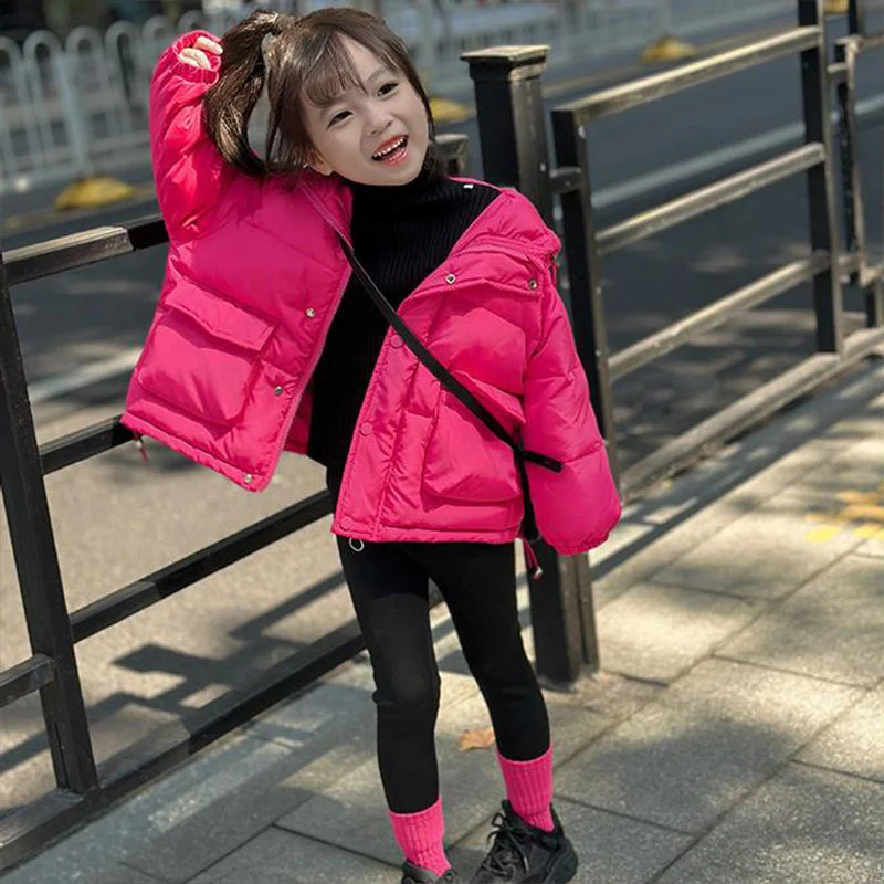 

Куртка на хлопковом наполнителе для девочек, зимняя утепленная однотонная короткая куртка с капюшоном, плотная теплая Модная верхняя одежда в Корейском стиле для 1-7 лет