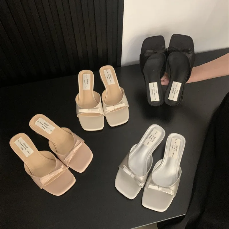 Туфли на низком каблуке, резиновая обувь, римская ткань, низкий каблук
Туфли на низком каблуке, резиновая обувь, римская ткань, низкий каблук