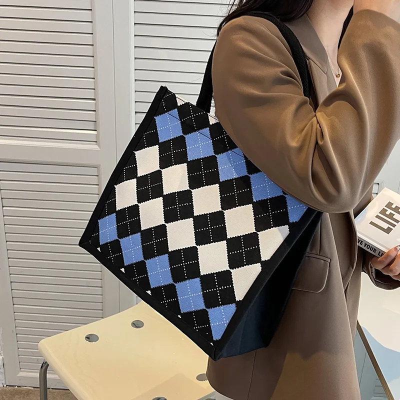 Plaid Tote Bags for Women Large Capacity Canvas Bag Lady Girl Shopping Handbag Lipstick Coin Phone Stroage Bag Check Pattern Ins
Plaid Tote Bags for Women Large Capacity Canvas Bag Lady Girl Shopping Handbag Lipstick Coin Phone Stroage Bag Check Pattern Ins