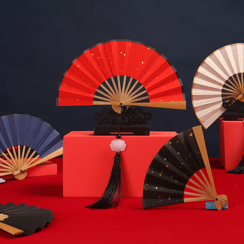 4-6 Inch Mini Folding Fan With Tassels Yuzhu Folding Fan For Men And Women Blank Rice Paper Painting Fan.
4-6 Inch Mini Folding Fan With Tassels Yuzhu Folding Fan For Men And Women Blank Rice Paper Painting Fan.