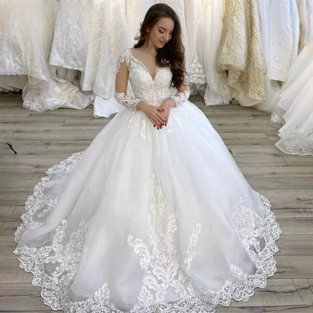 

Elegant V-neck Wedding Dresses With Long Sleeves Applique Lace up Floor Length Bridal Gowns Boho Robe de mariage