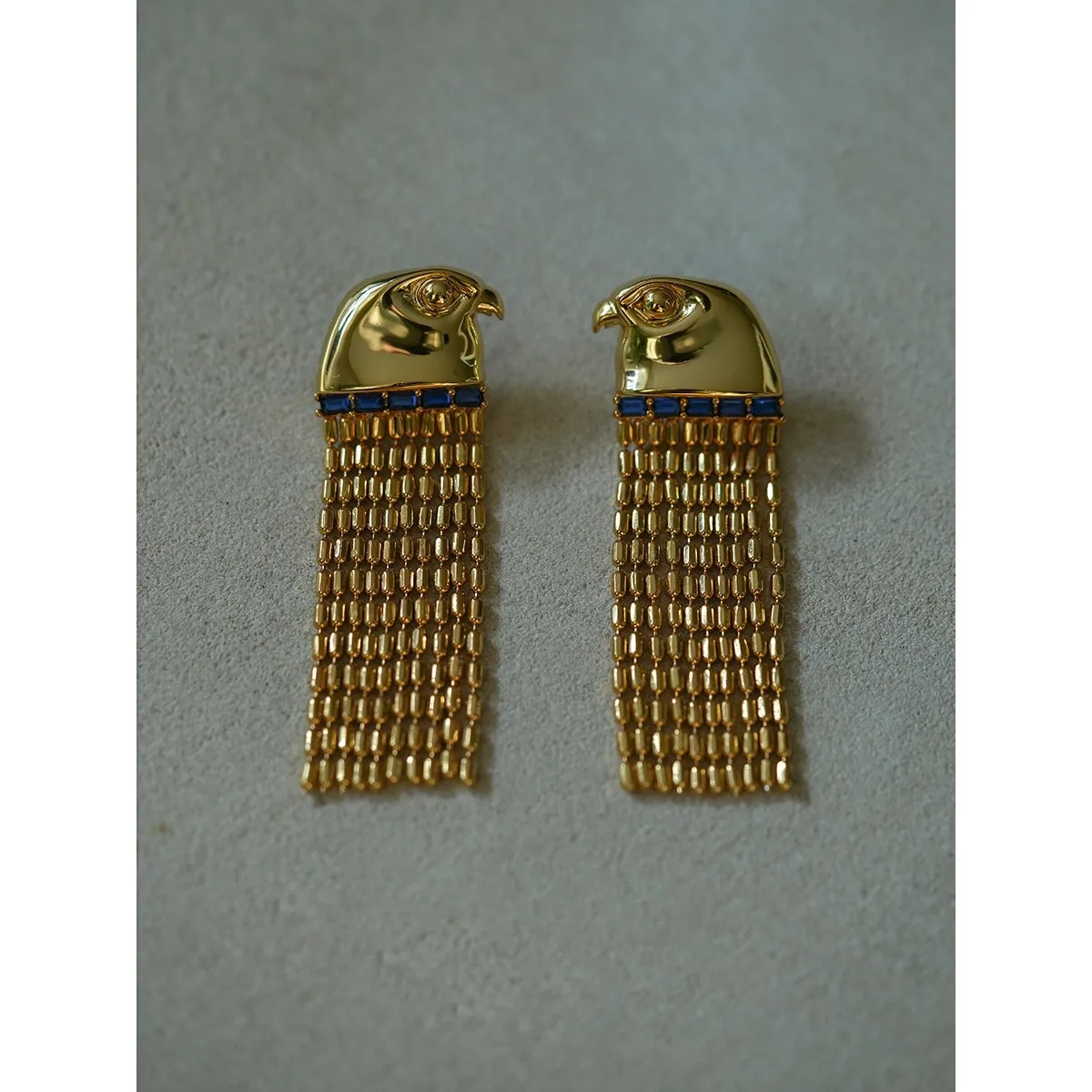 Antique Gold Color Eagle Head Tassels Earrings for Women Charm Long Dangle Drop Earrings Vintage Party Jewelry Accessories
Antique Gold Color Eagle Head Tassels Earrings for Women Charm Long Dangle Drop Earrings Vintage Party Jewelry Accessories