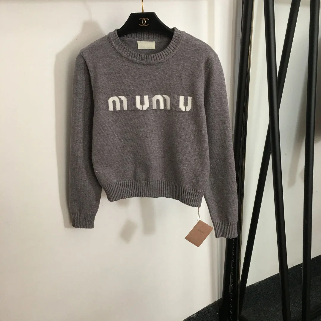 2023 Autumn and Winter Luxury Warm Pullover Sweaters High Quality Design Knitwear
2023 Autumn and Winter Luxury Warm Pullover Sweaters High Quality Design Knitwear
