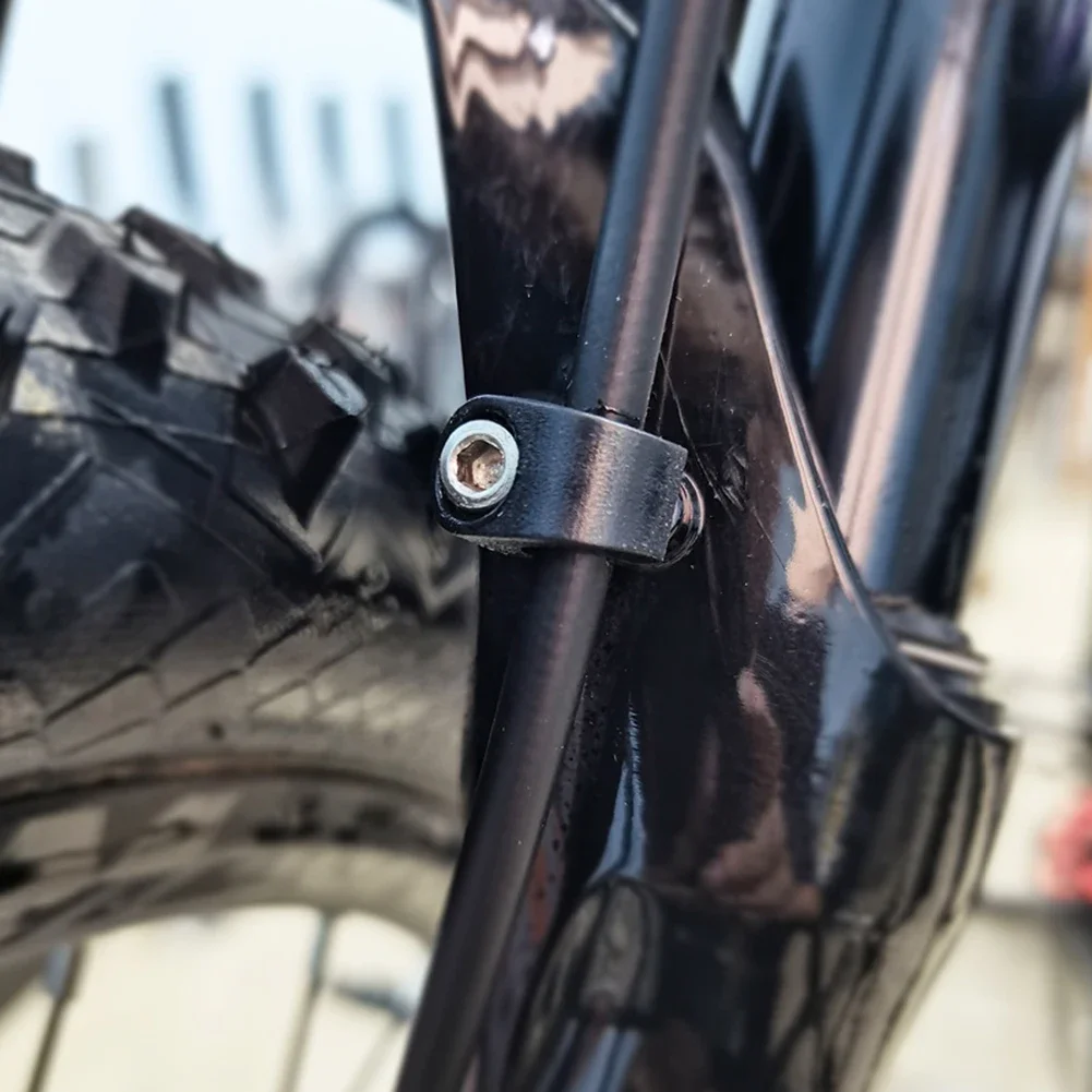 Bike Fork Brake Cable Guide ABS+Steel Cycling Parts Black M4 Bicycle Clamp Cable Guide Bicycle Cables & Housing Accessories
Bike Fork Brake Cable Guide ABS+Steel Cycling Parts Black M4 Bicycle Clamp Cable Guide Bicycle Cables & Housing Accessories