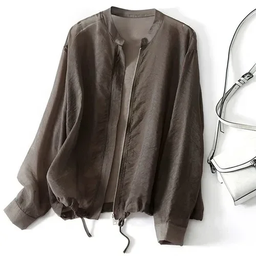 Корейская свободная Солнцезащитная одежда, летняя ветровка с круглым вырезом и молнией, Женская ультратонкая дизайнерская Солнцезащитная куртка, Повседневная Z155
Корейская свободная Солнцезащитная одежда, летняя ветровка с круглым вырезом и молнией, Женская ультратонкая дизайнерская Солнцезащитная куртка, Повседневная Z155