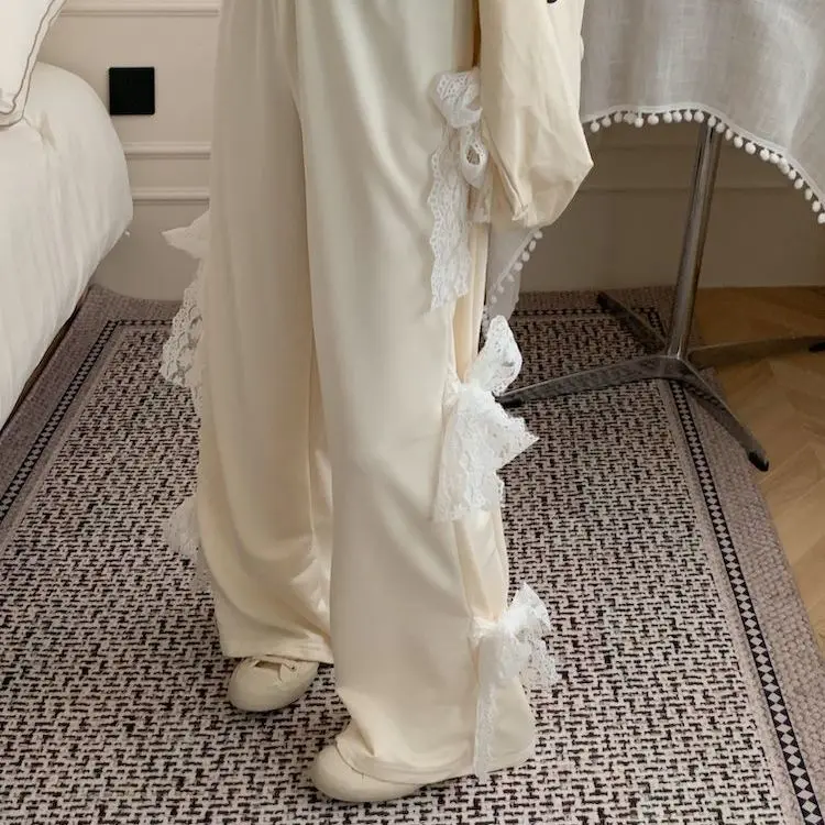 2024 spring and summer thin high-waisted wide-leg pants for women with stylish lace bow straps and floor-length casual y2k pants
2024 spring and summer thin high-waisted wide-leg pants for women with stylish lace bow straps and floor-length casual y2k pants