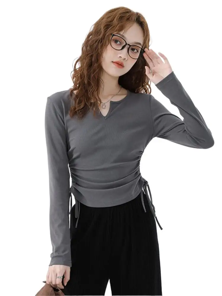 Korean Solid Knit Pointed V-neck Long Sleeved Top 2 Side Shirring Short Tees 2024 Female Pullover Simple Versatile Crop Tops
Korean Solid Knit Pointed V-neck Long Sleeved Top 2 Side Shirring Short Tees 2024 Female Pullover Simple Versatile Crop Tops