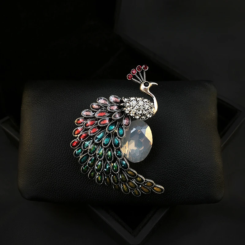 

859 Exquisite Vintage Peacock Brooch High-End Women's Suit Neckline Badge Luxury Animal Pin Clothes Accessories Wedding Jewelry