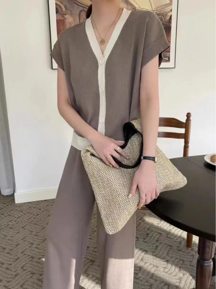 New Spring Summer 2024 Womens Korean Knitted Short Sleeved Cardigan Tops Casual Loose Wide Leg Pants 2 Piece Sets Womens Outfits
New Spring Summer 2024 Womens Korean Knitted Short Sleeved Cardigan Tops Casual Loose Wide Leg Pants 2 Piece Sets Womens Outfits