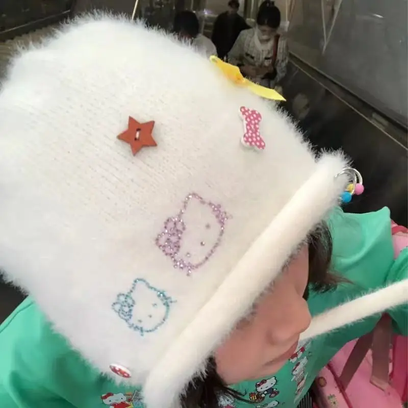 Kawaii Sanrio Bowler Hat Hello Kittys Accessories Cute Beauty Cartoon Anime Autumn and Winter Warm Hats Toys for Girls Gift
Kawaii Sanrio Bowler Hat Hello Kittys Accessories Cute Beauty Cartoon Anime Autumn and Winter Warm Hats Toys for Girls Gift