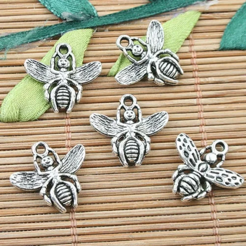 18mm Alloy Metal Tibetan Silver Bee Design Charms 30pcs EF0022 Charms for Jewelry Making
18mm Alloy Metal Tibetan Silver Bee Design Charms 30pcs EF0022 Charms for Jewelry Making