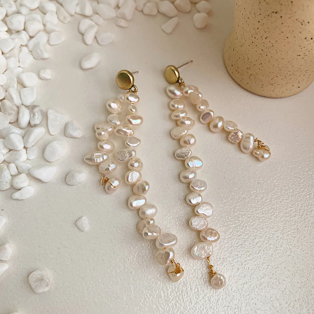 XIALUOKE Bohemia Style Long Natural Freshwater Pearl Earrings Sweet Personality Fashion Travel Accessories Christmas Wholesale
XIALUOKE Bohemia Style Long Natural Freshwater Pearl Earrings Sweet Personality Fashion Travel Accessories Christmas Wholesale