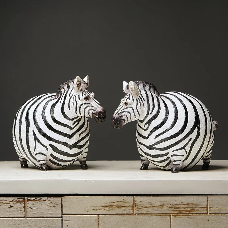 New Creative Zebra Statue Zebra Home Decor Living Room Zebra Sculpture Wine TV Cabinet Ornament Crafts Abstract Animal Figurine
New Creative Zebra Statue Zebra Home Decor Living Room Zebra Sculpture Wine TV Cabinet Ornament Crafts Abstract Animal Figurine