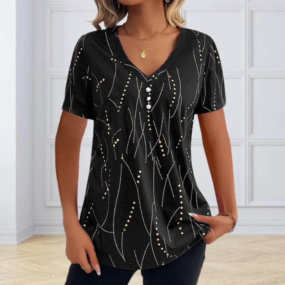 V-neck Tops Stylish Women's V-neck Tee Shirt with Button Detailing Dot Print Loose Fit Summer Top for Streetwear Fashion Women
V-neck Tops Stylish Women's V-neck Tee Shirt with Button Detailing Dot Print Loose Fit Summer Top for Streetwear Fashion Women