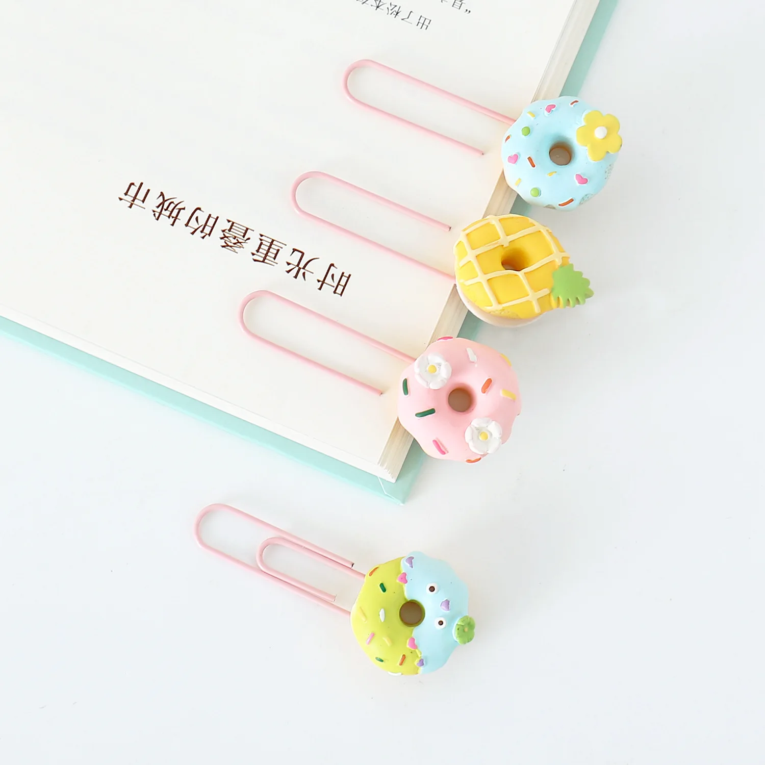 5pcs Paperclips Resin Doughnut Shape Paper Clip Notebook Handaccount Clip Office Accessories Paper Clips Stationary Bookmark
5pcs Paperclips Resin Doughnut Shape Paper Clip Notebook Handaccount Clip Office Accessories Paper Clips Stationary Bookmark