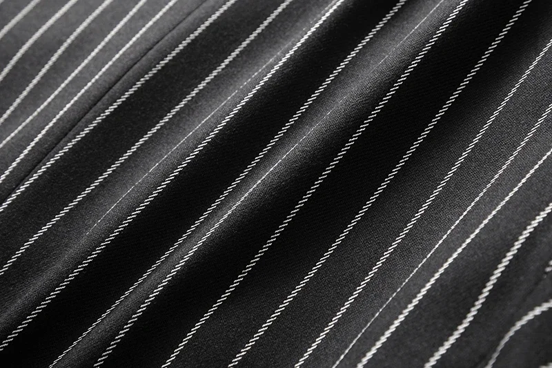 Fashion Men Double Breasted Striped Suit 2 Piece Black / Wine Red Homme Business Social Wedding Party Blazers and Trousers 239 Sc7ea3e7cebc94e24a2dcedc9e28e4ff3O