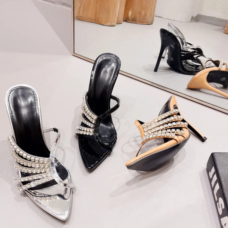 New Summer Women's High-heeled Sandals, Thin Straps, Rhinestone Pointed Toes, Open Toes, One-piece Outer Slippers, Mule Shoes
New Summer Women's High-heeled Sandals, Thin Straps, Rhinestone Pointed Toes, Open Toes, One-piece Outer Slippers, Mule Shoes