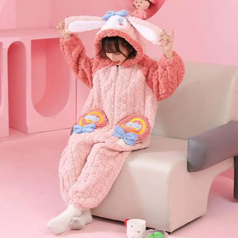 Аниме Sanrios Kuromi My Melody Pachacco детская Слитная Пижама спальный мешок зимняя Коралловая Флисовая теплая Домашняя одежда с капюшоном подарок
Аниме Sanrios Kuromi My Melody Pachacco детская Слитная Пижама спальный мешок зимняя Коралловая Флисовая теплая Домашняя одежда с капюшоном подарок