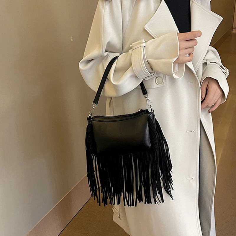 Fashion Women Shoulder Bag PU Leather Tassel Crossbody Bags Vintage Female Under Arm Purse Bags for Women
Fashion Women Shoulder Bag PU Leather Tassel Crossbody Bags Vintage Female Under Arm Purse Bags for Women