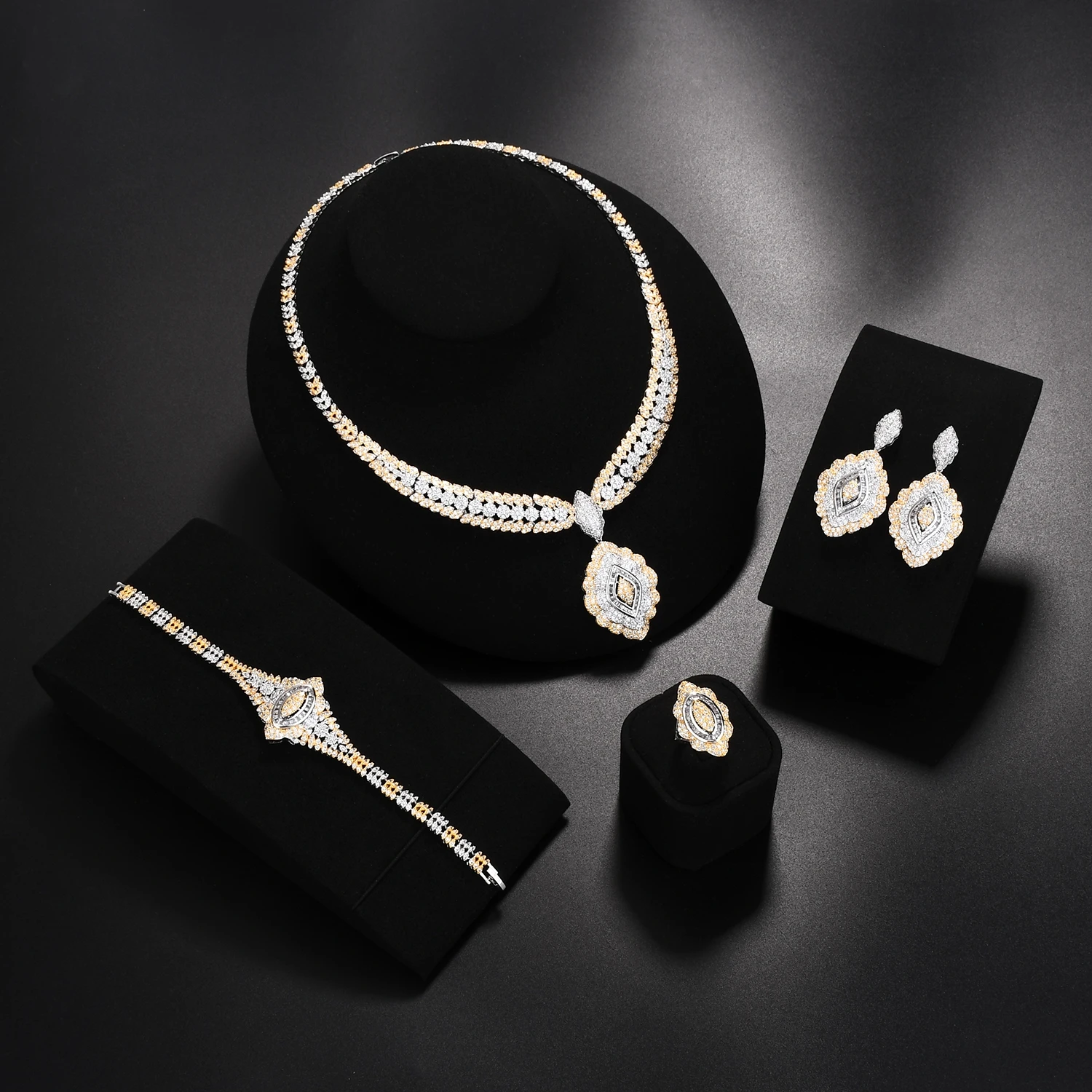 Dubai jewellery set engagement jewellery adds 4 wedding delights to women's holiday
Dubai jewellery set engagement jewellery adds 4 wedding delights to women's holiday