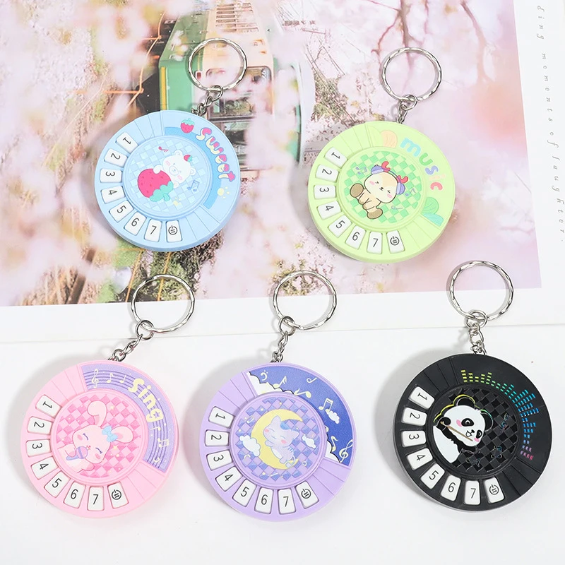 Мультяшный музыкальный электронный телефон, мини музыкальный инструмент, подвеска в виде пианино, брелок
Мультяшный музыкальный электронный телефон, мини музыкальный инструмент, подвеска в виде пианино, брелок