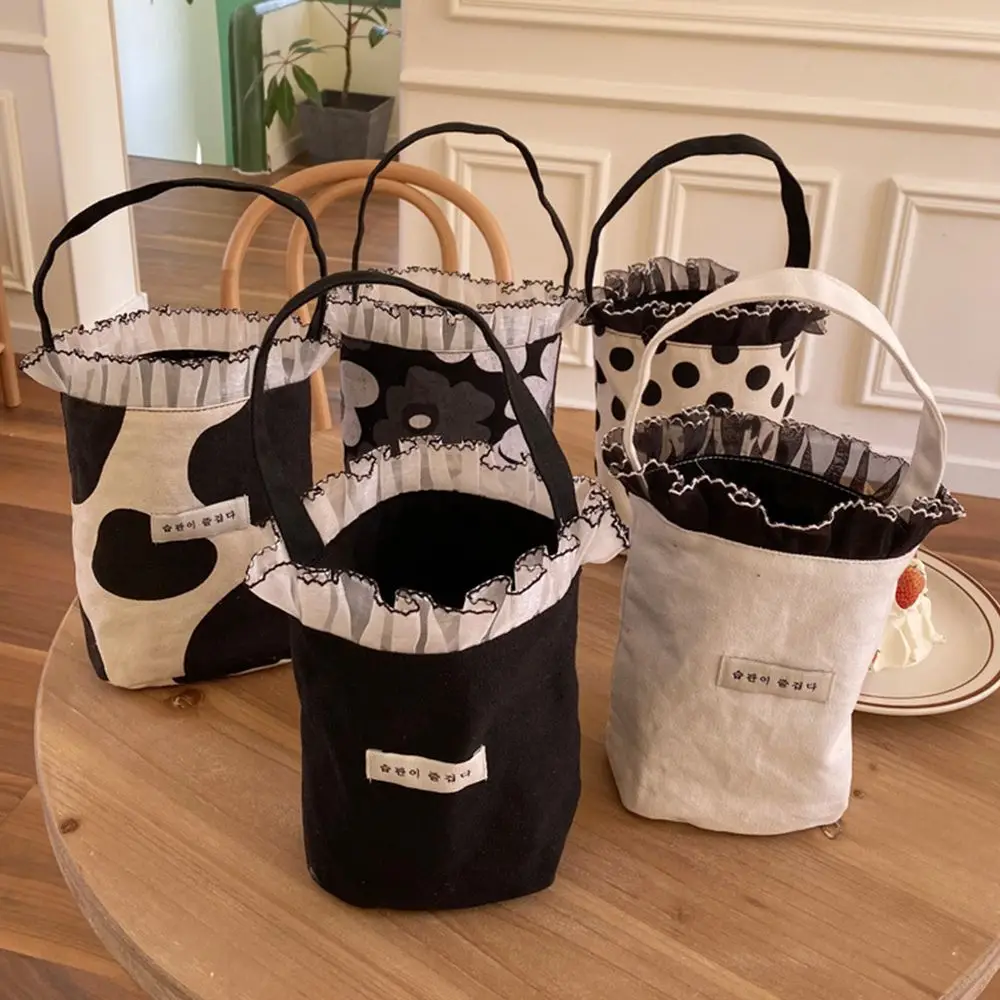 Bag Fashion Lace Beach Bag Milk Tea Bags Temperament Korean Style Canvas Bags Spring Day Picnic Bags Women Handbags Lunch Bags
Bag Fashion Lace Beach Bag Milk Tea Bags Temperament Korean Style Canvas Bags Spring Day Picnic Bags Women Handbags Lunch Bags