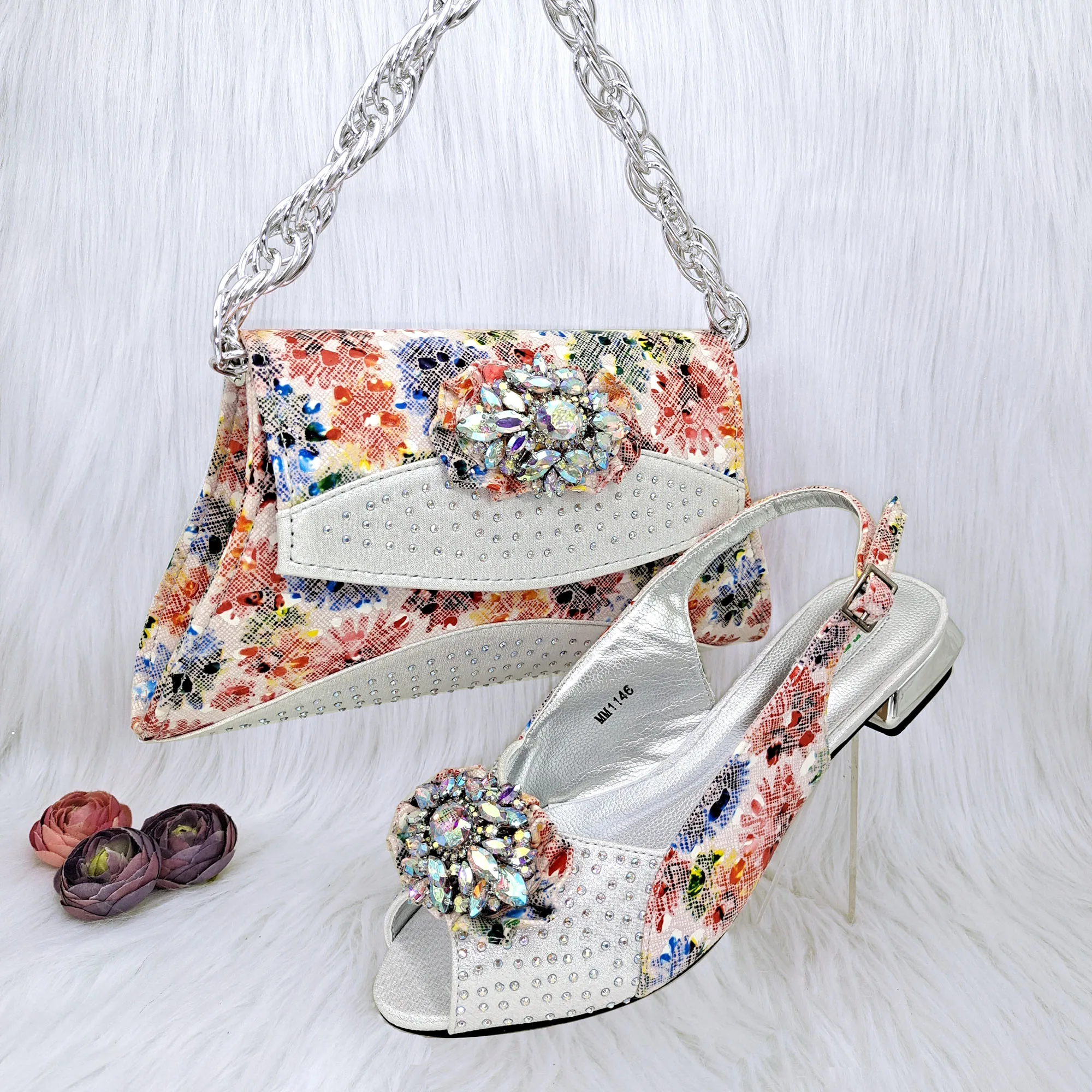 Doershow beautiful style Italian Shoes With Matching Bags African Women Shoes and Bags Set For Prom Party Summer Sandal! HRF1-25
Doershow beautiful style Italian Shoes With Matching Bags African Women Shoes and Bags Set For Prom Party Summer Sandal! HRF1-25