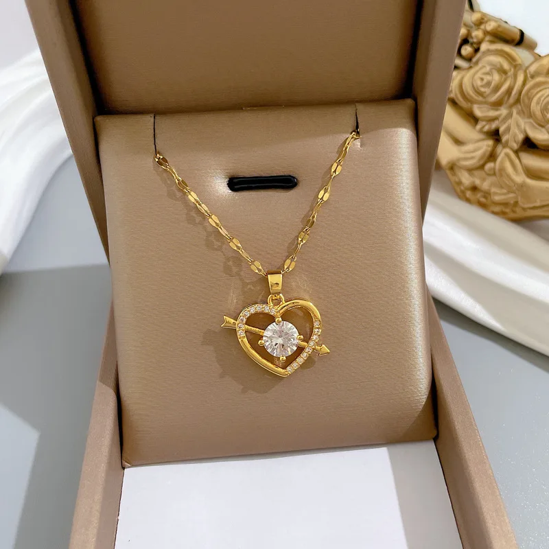 Creative Cupid's Arrow Copper Inlaid Zirconia Love Pendant Women's Versatile Decorative Stainless Steel Chain Anniversary Gift
Creative Cupid's Arrow Copper Inlaid Zirconia Love Pendant Women's Versatile Decorative Stainless Steel Chain Anniversary Gift