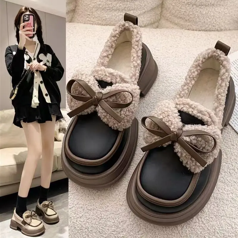 Small leather shoes women 2023 winter thick bottom padded retro bow cotton shoes winter heightening small leather shoes
Small leather shoes women 2023 winter thick bottom padded retro bow cotton shoes winter heightening small leather shoes