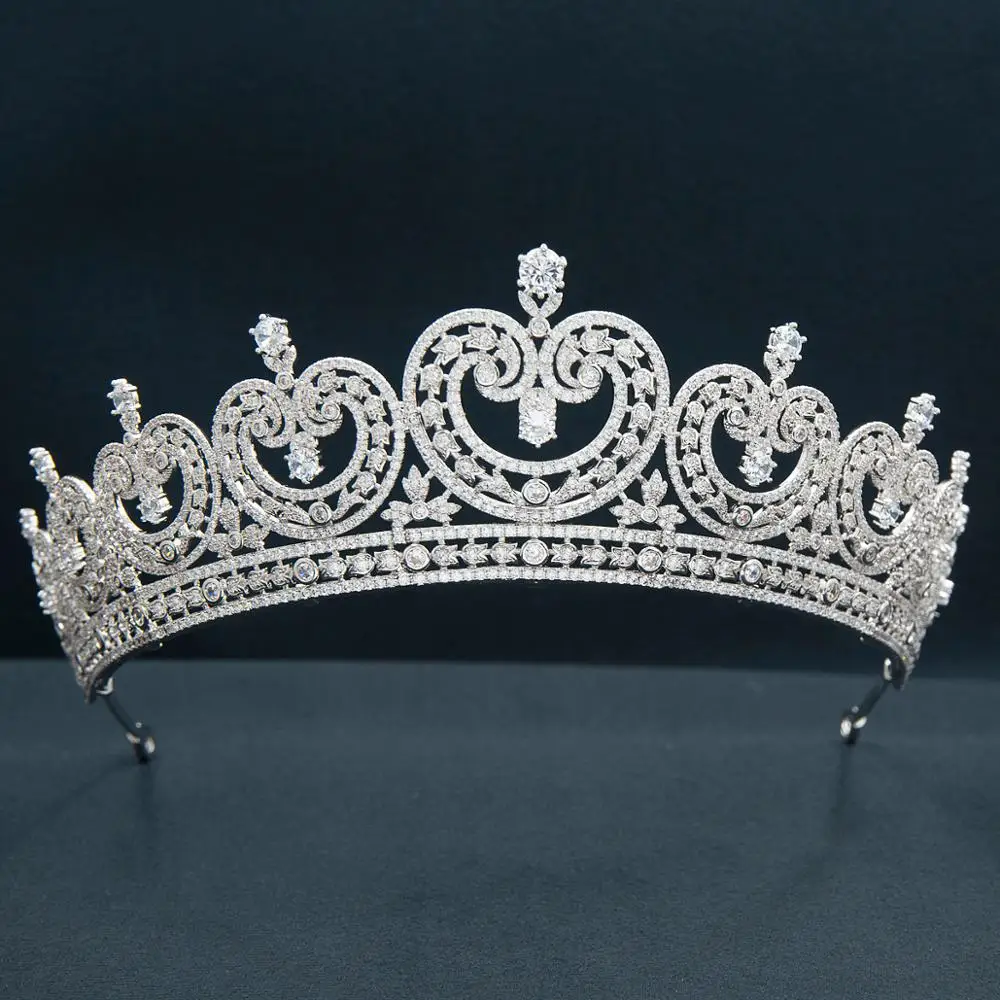Cubic Zirconia Classic Royal Replica Tiara for Wedding,Crystal Princess Tiaras Diadem for Girl,Prom,Party Head Jewelry CH10370
Cubic Zirconia Classic Royal Replica Tiara for Wedding,Crystal Princess Tiaras Diadem for Girl,Prom,Party Head Jewelry CH10370