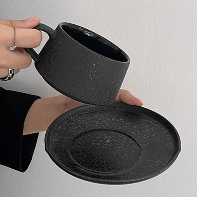 China Cute Espresso Cups Saucers Ceramic Mugs Vintage Kitchen Cups Saucers Aesthetic Reusable Tassen Kaffee Tea Pots Cups Set
China Cute Espresso Cups Saucers Ceramic Mugs Vintage Kitchen Cups Saucers Aesthetic Reusable Tassen Kaffee Tea Pots Cups Set