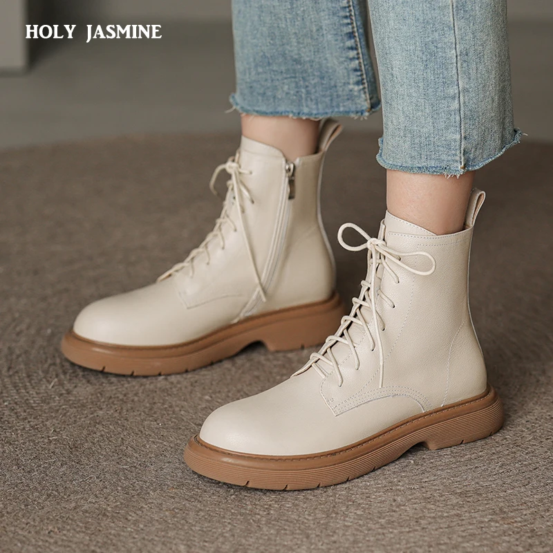 2022 New Side Zipper Women Ankle Boots Outdoor Casual Autumn Winter Thick Heels Fashion Cross-Tied Genuine Leather Shoes Woman
2022 New Side Zipper Women Ankle Boots Outdoor Casual Autumn Winter Thick Heels Fashion Cross-Tied Genuine Leather Shoes Woman