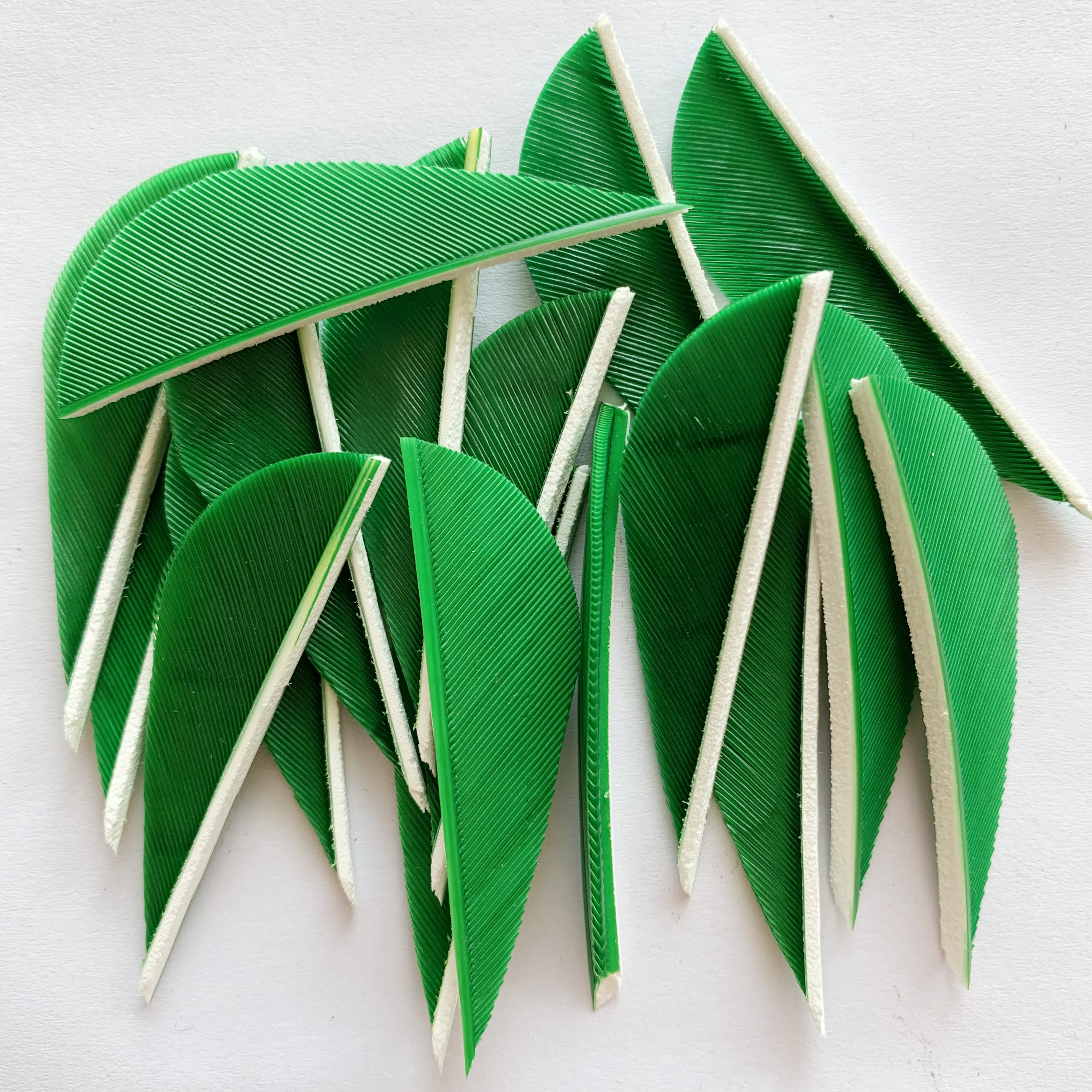 100 PCS 2Inch Parabolic Archery Arrow Feather Fletching For Hunting Right Wing |