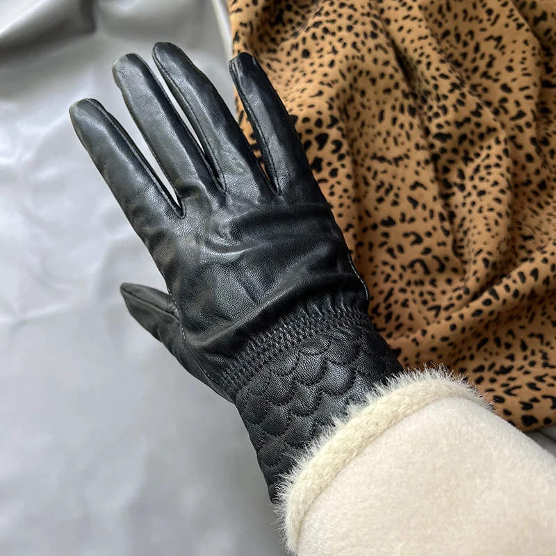 

Leather Gloves Women's Sheepskin Fleece Lining Warm Autumn And Winter High-end Black Driver New Style