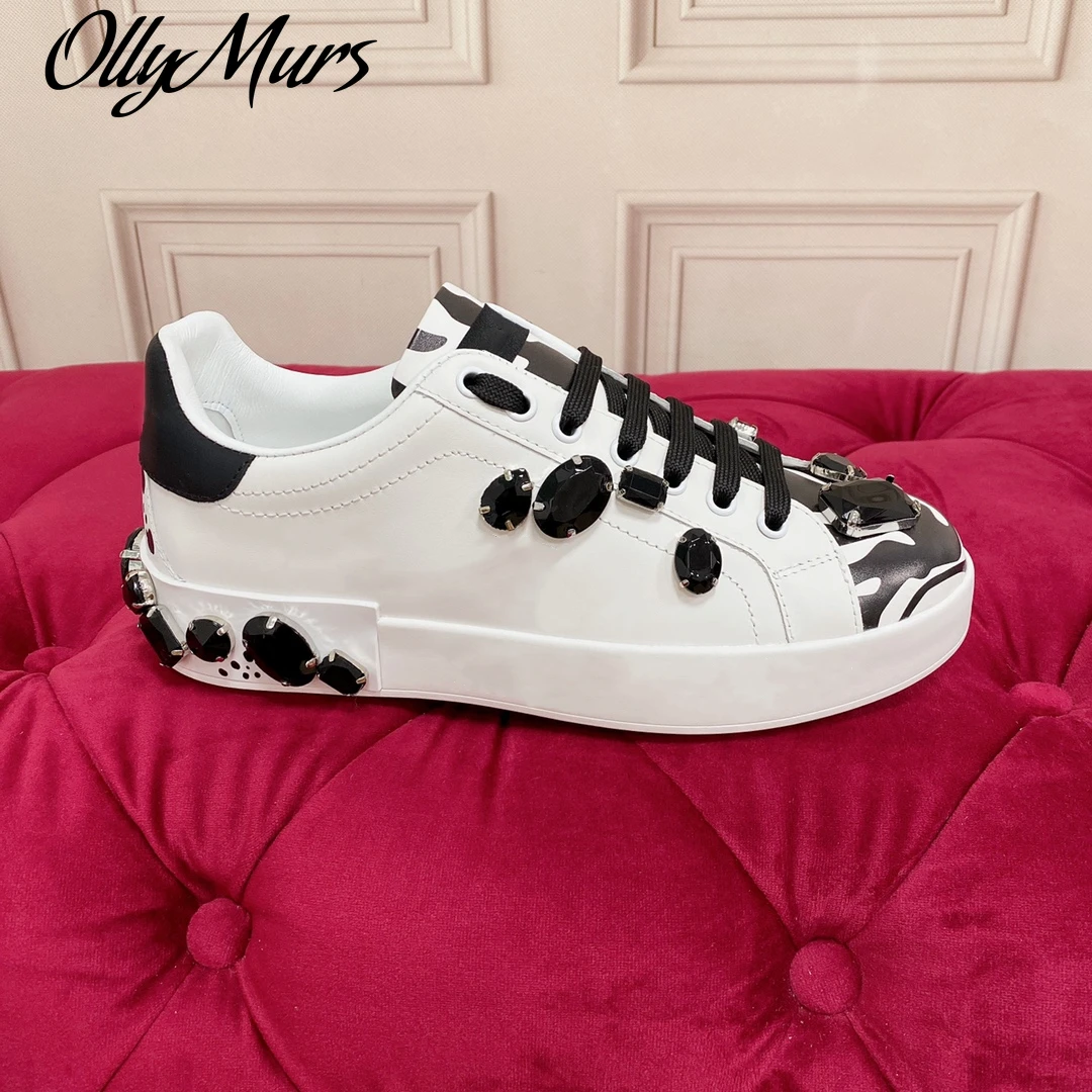 Women Shoes Size35-45 Genuine Leather Sneakers Graffiti Crystal Couple Flats Luxury Autumn Sport Designer Shoes Zapatillas Mujer
Women Shoes Size35-45 Genuine Leather Sneakers Graffiti Crystal Couple Flats Luxury Autumn Sport Designer Shoes Zapatillas Mujer
