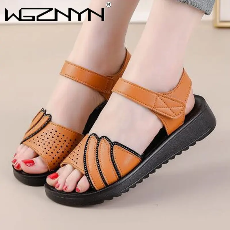 Женские сандалии на платформе из мягкой кожи, летние дышащие сандалии с открытым носком для женщин, уличная Женская пляжная обувь, 2023
Женские сандалии на платформе из мягкой кожи, летние дышащие сандалии с открытым носком для женщин, уличная Женская пляжная обувь, 2023