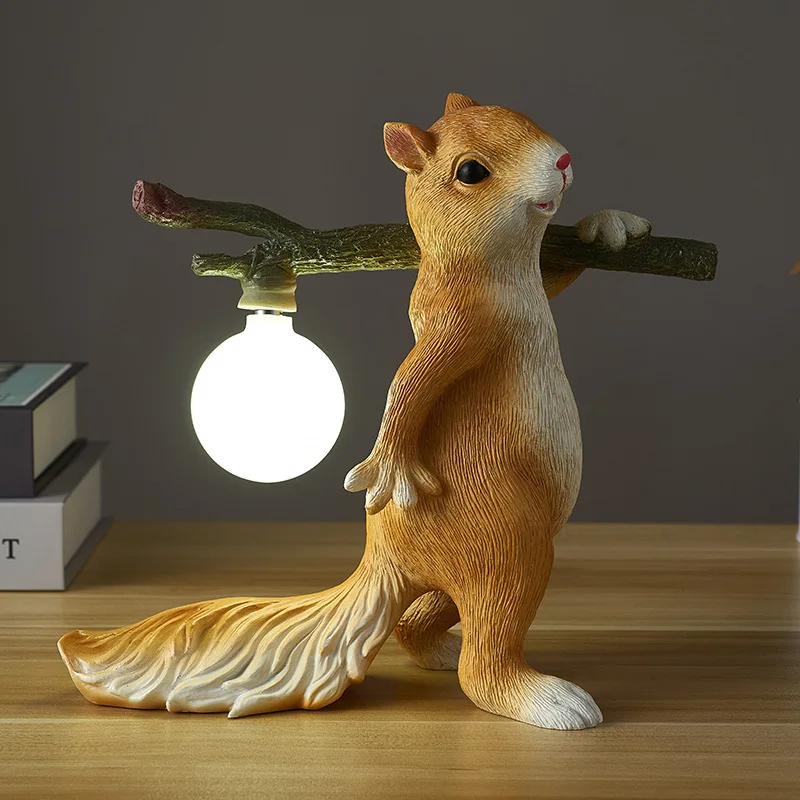 

Resin Squirrel LED Table Lamp Animal Ornament Night Light with AU EU UK US Plug G9 Bulb for Livingroom Bedside Study Home Decor