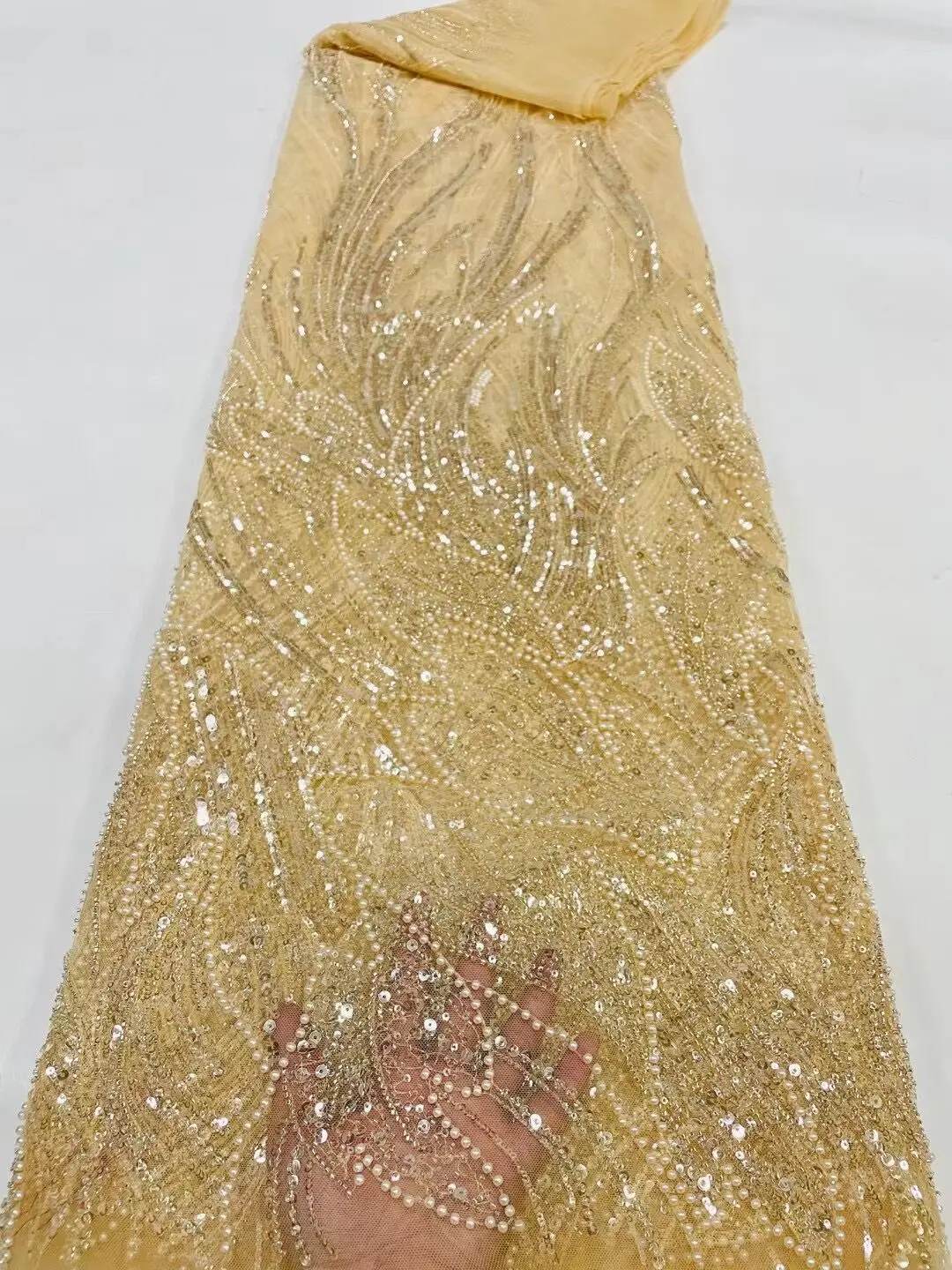 Новый дизайн, кружевная ткань из бисера, ручная работа, бусины, блестки, кружевная вышивка, французский нигерийский тюль, кружевная ткань
Новый дизайн, кружевная ткань из бисера, ручная работа, бусины, блестки, кружевная вышивка, французский нигерийский тюль, кружевная ткань