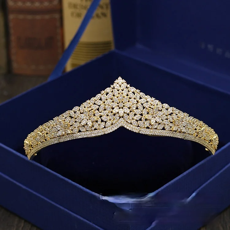 Luxury Princess Micro-Inlaid Gold Full Zircon Bridal Crown Hair Accessories Wedding Dress Accessories Banquet Gift Jewelry
Luxury Princess Micro-Inlaid Gold Full Zircon Bridal Crown Hair Accessories Wedding Dress Accessories Banquet Gift Jewelry