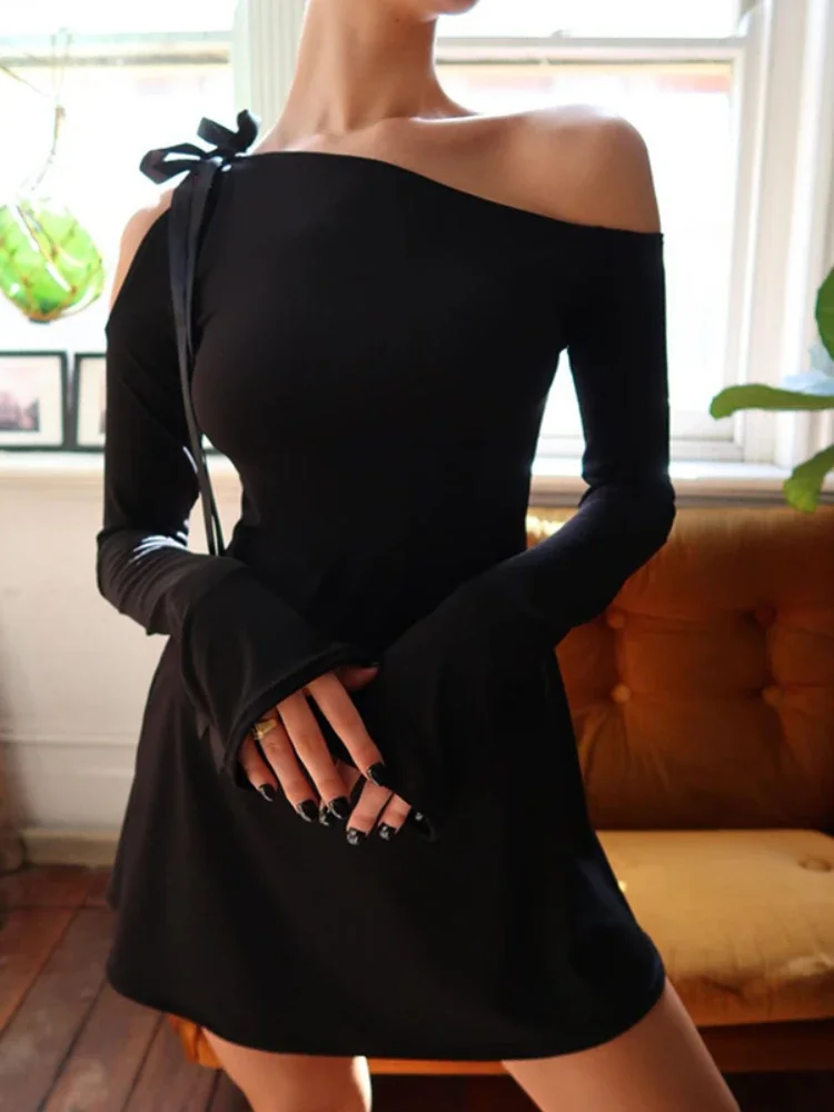 Sexy Off One Shoulder Diagonal Collar Slim Bodycon Dress Women Long Sleeves Skinny Mini Dress Elegant Club Party Vestidos
Sexy Off One Shoulder Diagonal Collar Slim Bodycon Dress Women Long Sleeves Skinny Mini Dress Elegant Club Party Vestidos