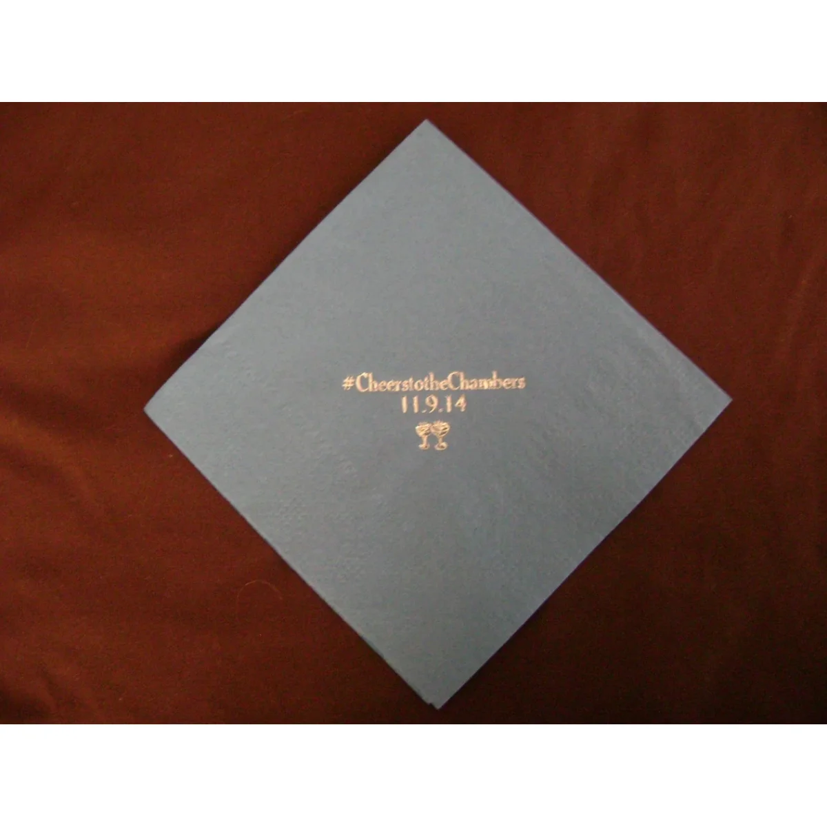 50 шт. персонализированные салфетки для напитков в Cheltenham, узкий шрифт, индивидуальные тисненые бриллиантовые салфетки, свадебные сувениры, Коктейльные салфетки
50 шт. персонализированные салфетки для напитков в Cheltenham, узкий шрифт, индивидуальные тисненые бриллиантовые салфетки, свадебные сувениры, Коктейльные салфетки