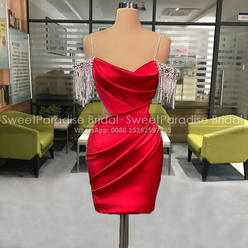 Spaghetti Straps Short Cocktail Dresses Beads Tassels Sleeves Sheath Body-Con Cut-Out Women Mini Sheath Graduation Dress Party
Spaghetti Straps Short Cocktail Dresses Beads Tassels Sleeves Sheath Body-Con Cut-Out Women Mini Sheath Graduation Dress Party