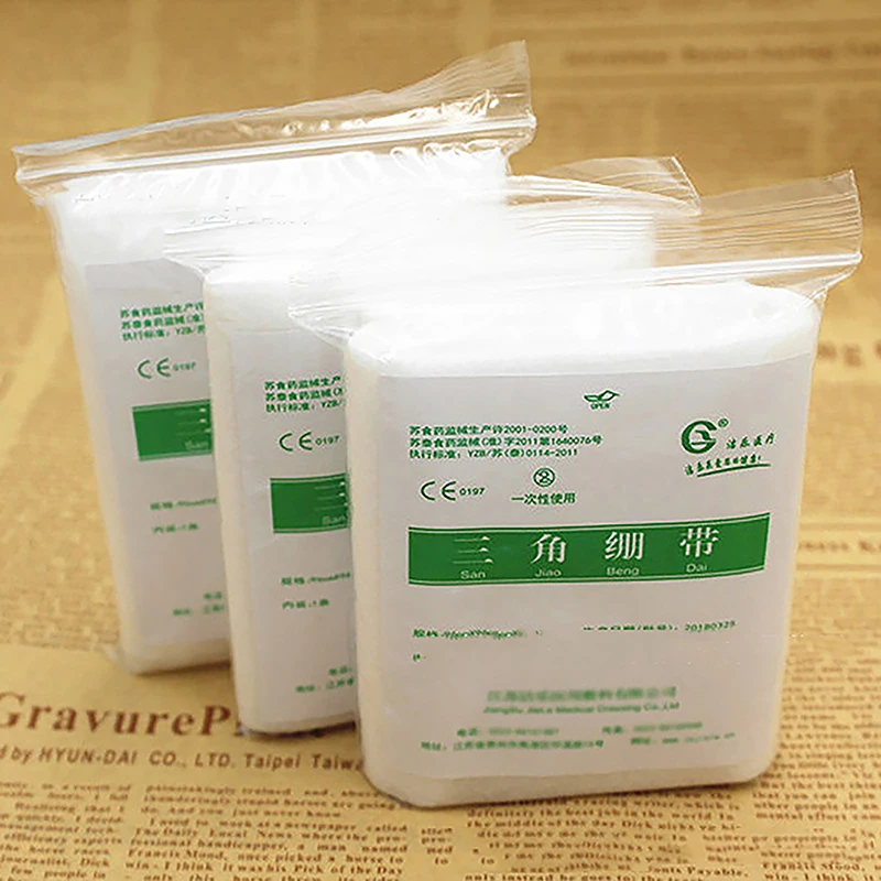 Emergency DIY Accessories Medical Triangular Bandag Fracture Fixation Emergency Bandage First Aid Gauze Triangle Bandage
Emergency DIY Accessories Medical Triangular Bandag Fracture Fixation Emergency Bandage First Aid Gauze Triangle Bandage