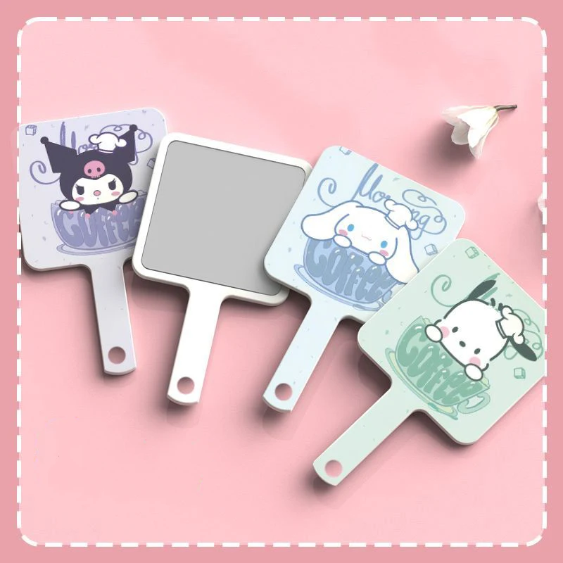 Kawaii Sanrio аниме Hello Kitty портативное косметическое зеркало милый мультфильм Kuromi My Melody общежитие зеркало с ручкой подарки для девочек
Kawaii Sanrio аниме Hello Kitty портативное косметическое зеркало милый мультфильм Kuromi My Melody общежитие зеркало с ручкой подарки для девочек