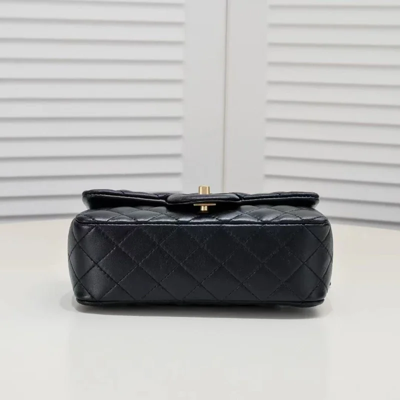 Popular High Quality V Leather Classic Bag Classic 2023 Women's Genuine Leather Women's Shoulder Luxury Flap Women's Bag Genuine
Popular High Quality V Leather Classic Bag Classic 2023 Women's Genuine Leather Women's Shoulder Luxury Flap Women's Bag Genuine