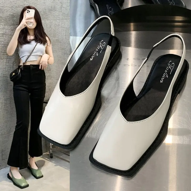 2022 New Summer Women Sandals Baotou Square with A Word Buckle Back Strap Women Shoes Solid Color Casual Shoes for Women
2022 New Summer Women Sandals Baotou Square with A Word Buckle Back Strap Women Shoes Solid Color Casual Shoes for Women