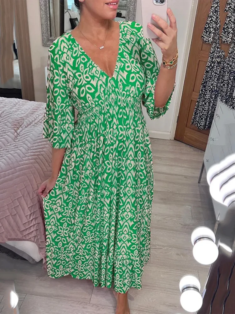Women Pattern Printed Street Beach Dress Summer Elastic Waist Long Dress Female Casual V-neck Short Sleeve Loose Party Dresses
Women Pattern Printed Street Beach Dress Summer Elastic Waist Long Dress Female Casual V-neck Short Sleeve Loose Party Dresses