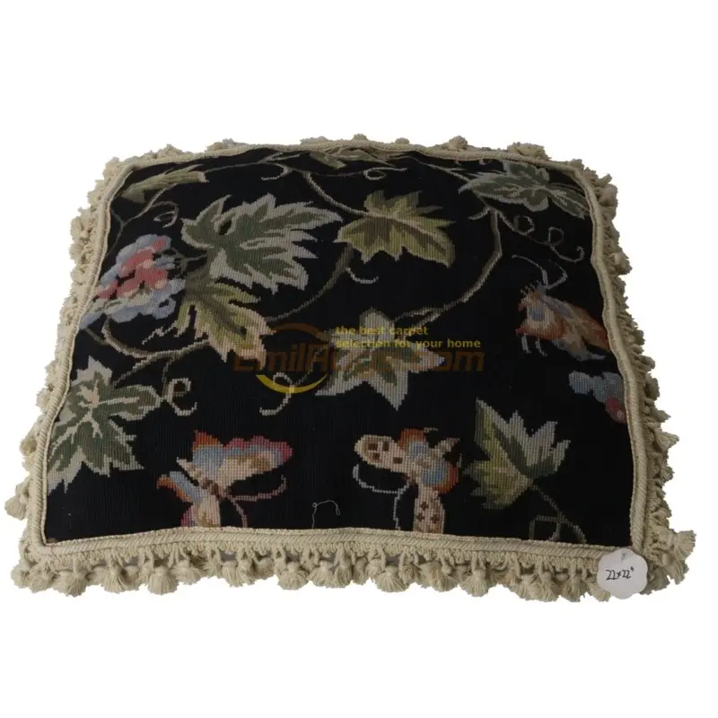 Rococo cloth art of French blockbuster process soft outfit needlepoint floss woven pillow pillow nation
Rococo cloth art of French blockbuster process soft outfit needlepoint floss woven pillow pillow nation