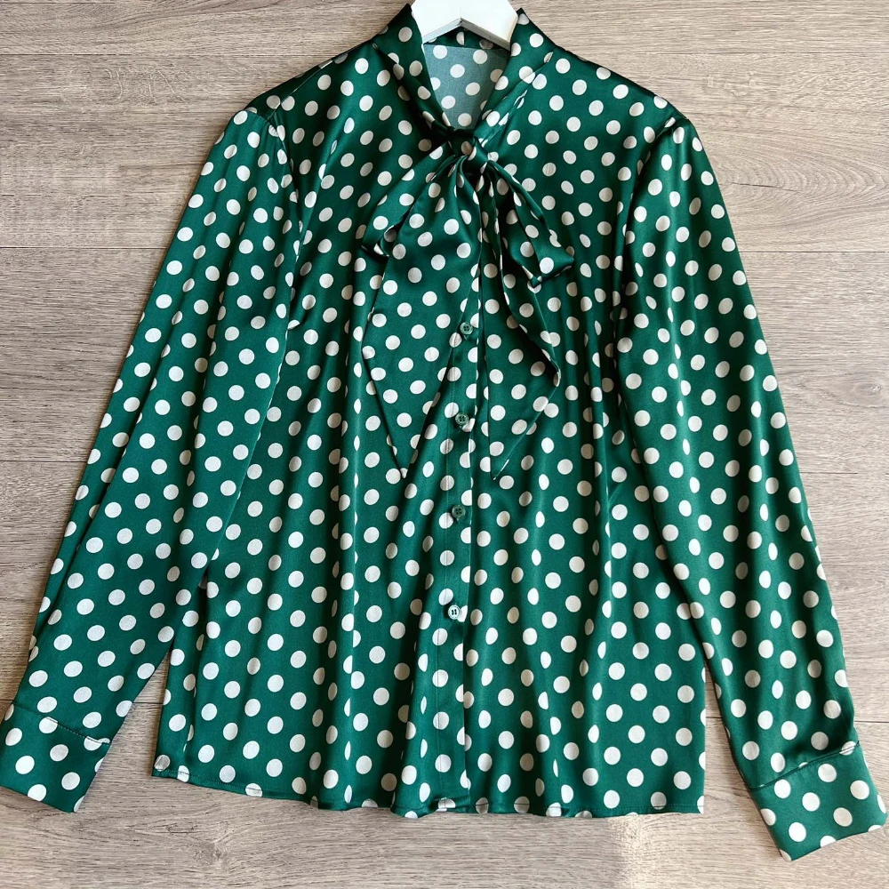 Женская рубашка-стрейч в горошек, Атласный топ из крепа во французском ретро-стиле, весна-лето 2023